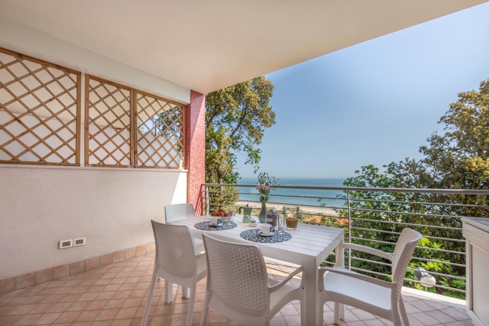 Abruzzodamare Amazing Apartments With Romantic Sea View Франкавилла-аль-Маре Экстерьер фото