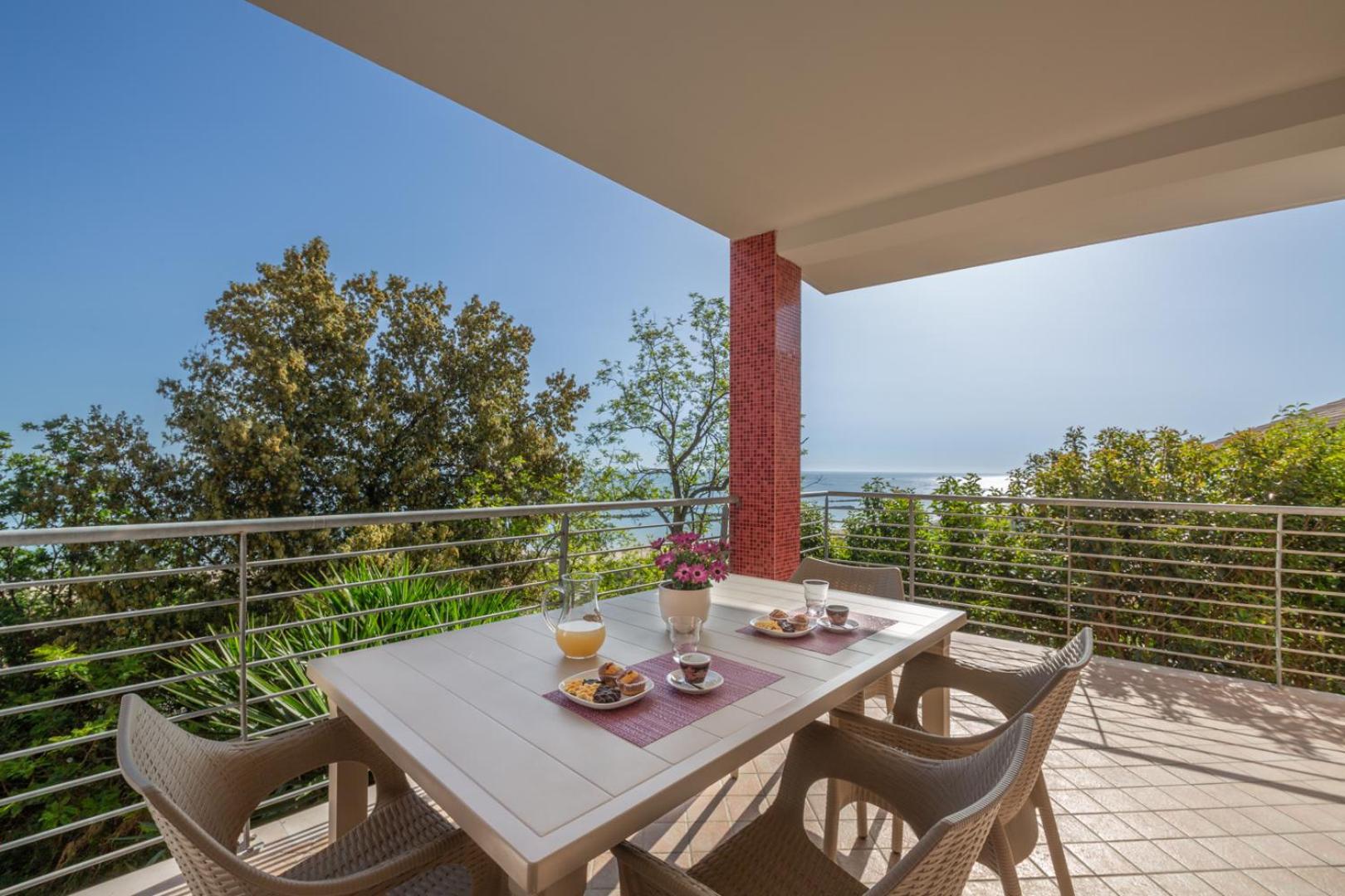 Abruzzodamare Amazing Apartments With Romantic Sea View Франкавилла-аль-Маре Экстерьер фото